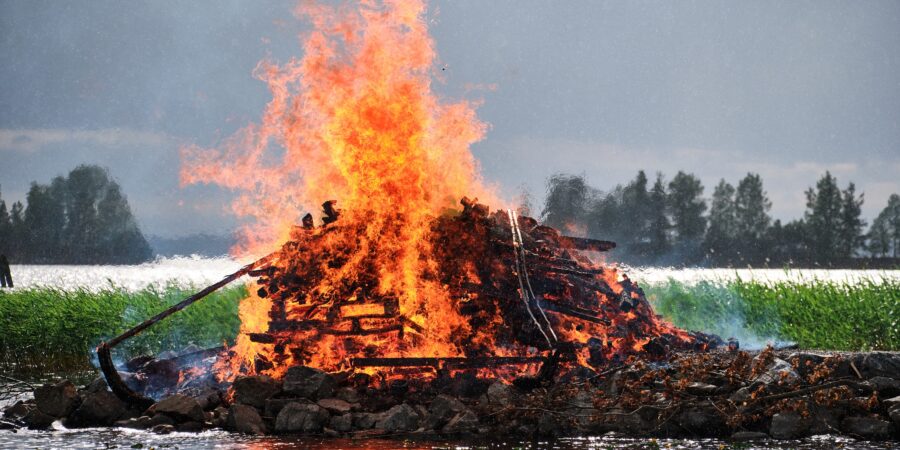 Juhannusfest in der Burgwaldhütte, Rütschelen