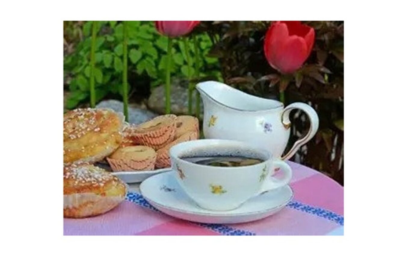 Kaffee & Kuchen für Alt & Jung
