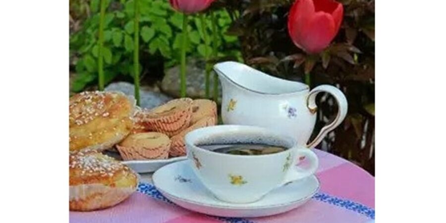 Kaffee & Kuchen für Alt & Jung